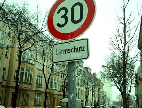 Verkehrsschild Tempo 30